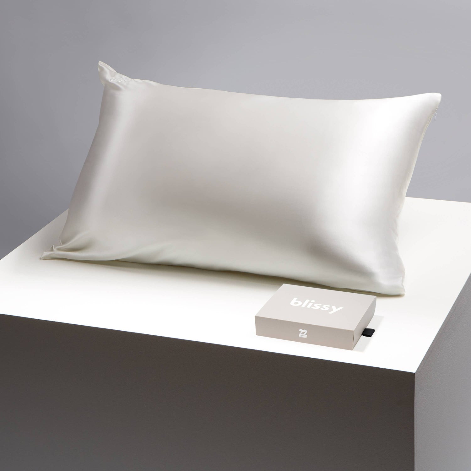 Blissy - Pillowcase - White - Queen